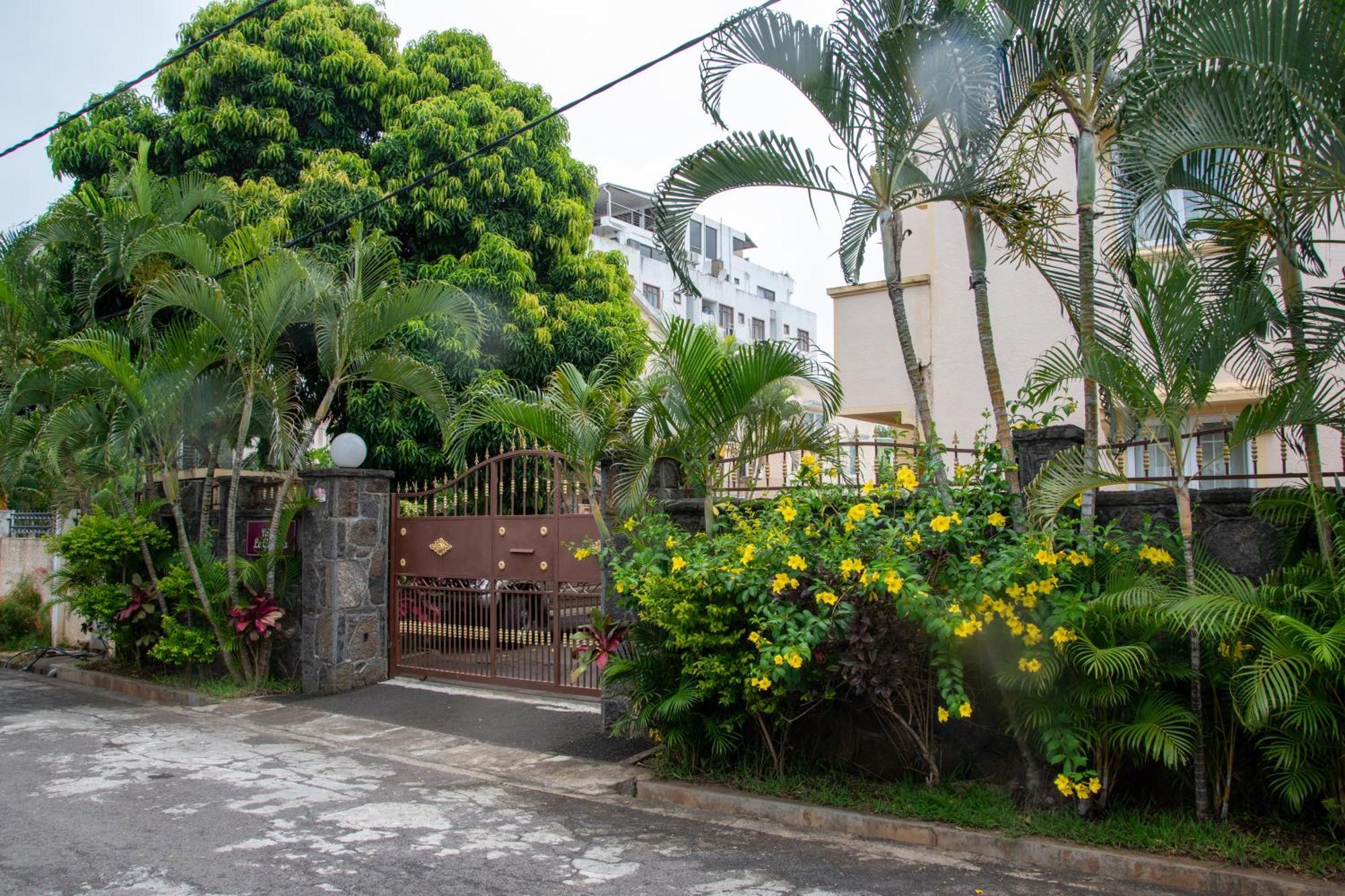 Villa Le Gerbera Flic en Flac Exterior photo